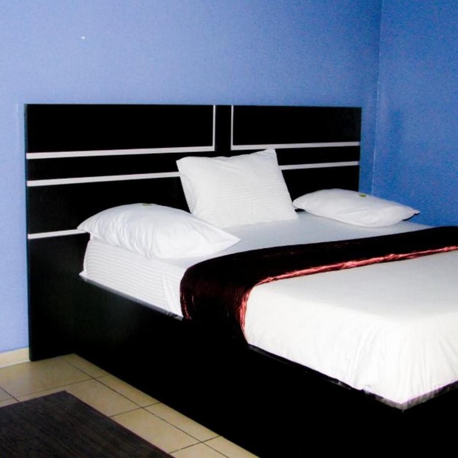 Room In Lodge - Londa Hotel And Suites Port Harcourt Dış mekan fotoğraf