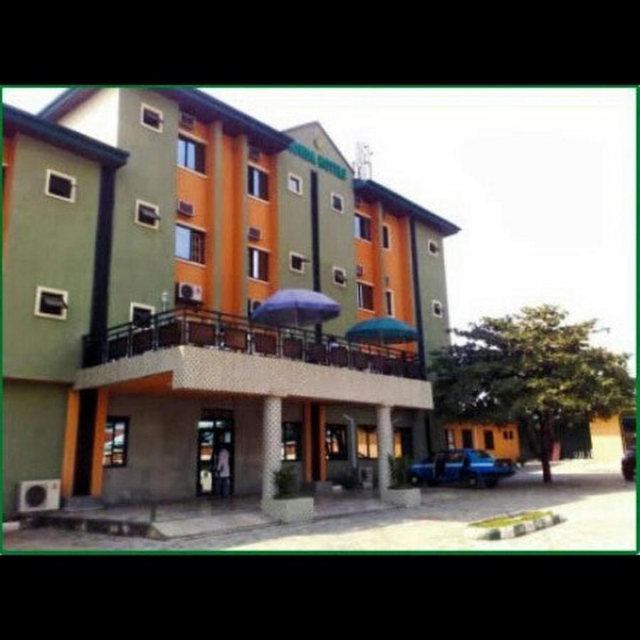 Room In Lodge - Londa Hotel And Suites Port Harcourt Dış mekan fotoğraf